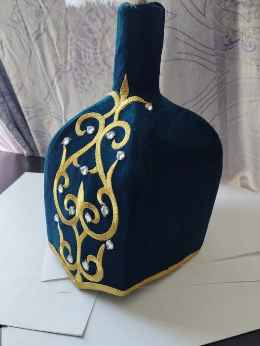 Бас киім сатылады үкілі