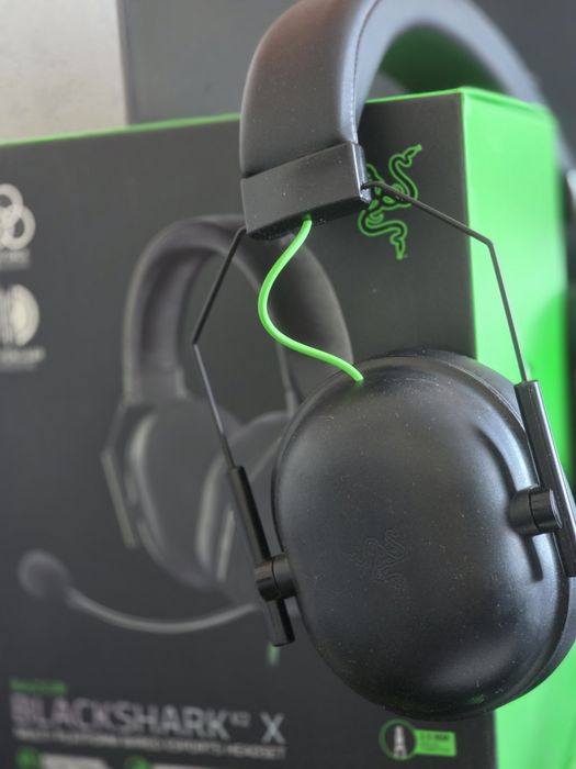 Наушники с микрофоном