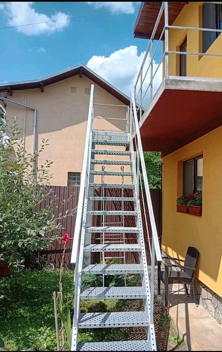 Scări de exterior galvanizate profesionale