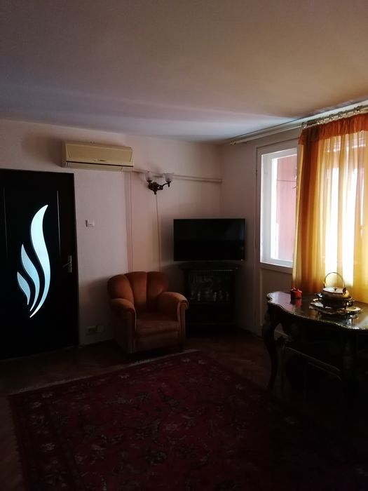 Apartament 3 camere mobilat - direct proprietar