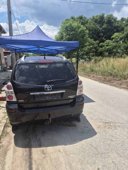 Toyota Coroola Verso 2.2 dizel 136
