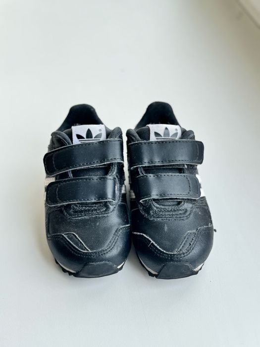 Кроссовки adidas