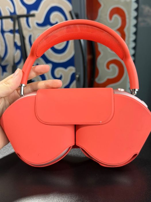 AirPods Max в идеальном состоянии