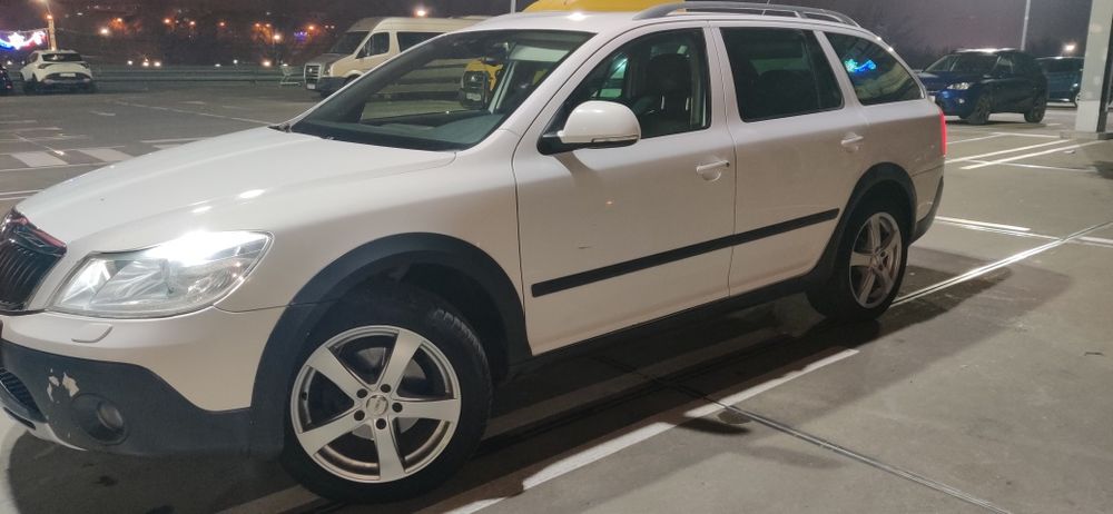 Scoda Octavia Scout 2012