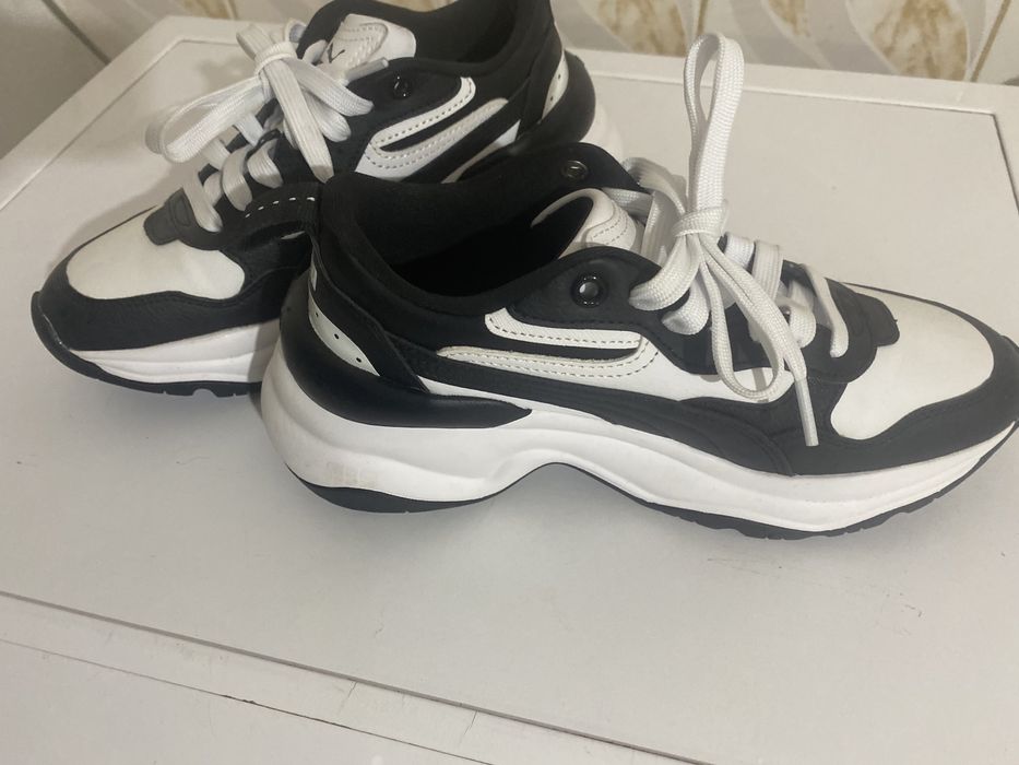 Adidasi PUMA 37,5