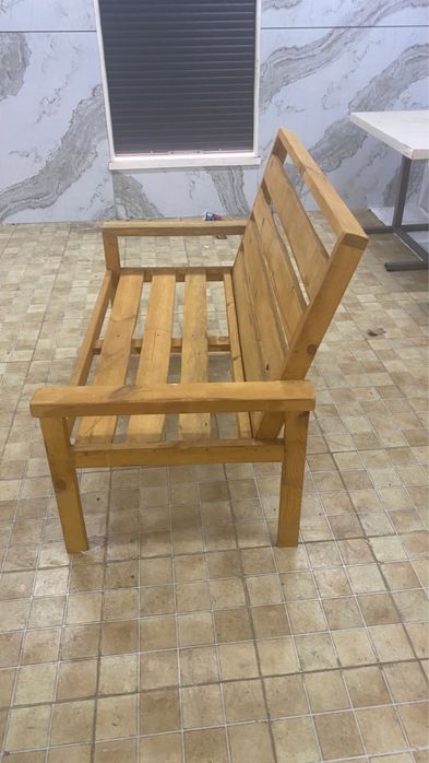 Продам стулья , лавочки для кафе , для дома