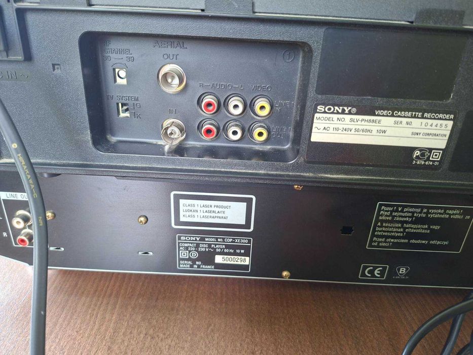 CD плейър SONY CDP-XE300 и видеомагнетофон SONY SLV-PH88EE - VHS