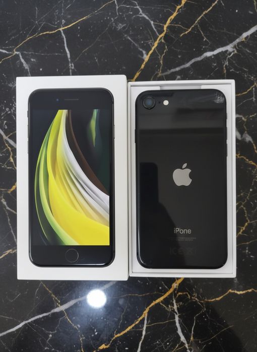Срочно продаю iPhone SE 2020