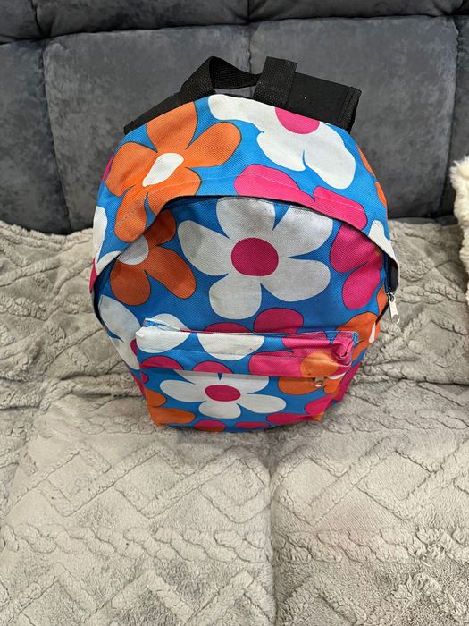 Продам рюкзак женский