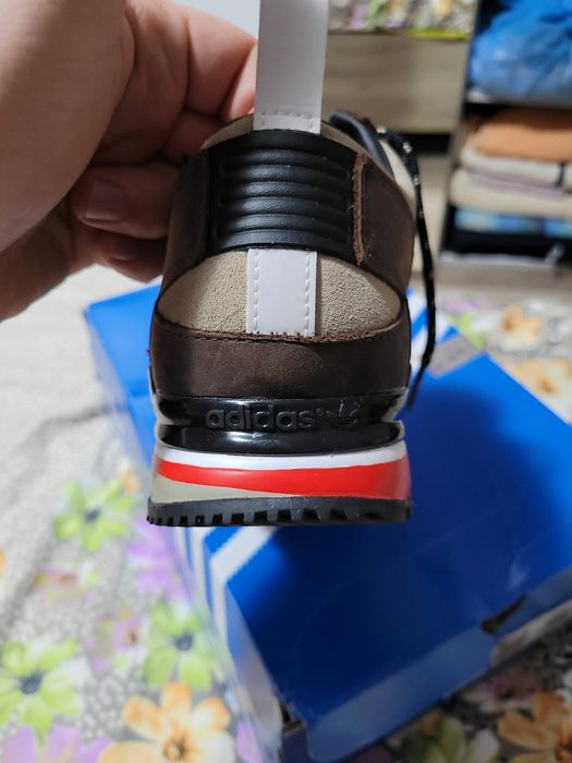 Incaltaminte Adidas
