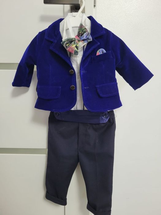 Costum bebe 6-9 luni