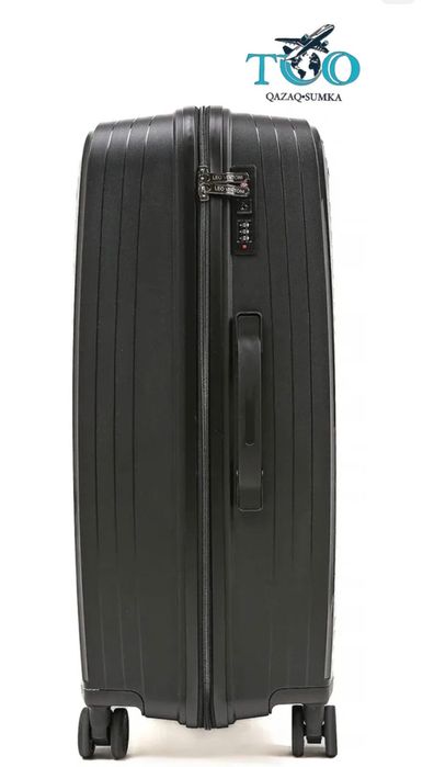 Продам чемоданы 2 шт.