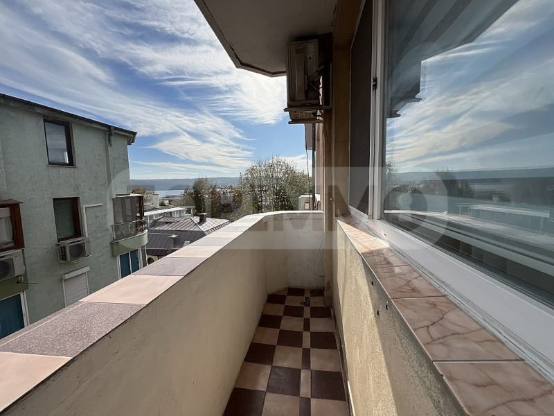 Продава се Двустаен апартамент в Варна, Гръцка махала - 54 кв.м за 3426 €/кв.м - Снимка #2