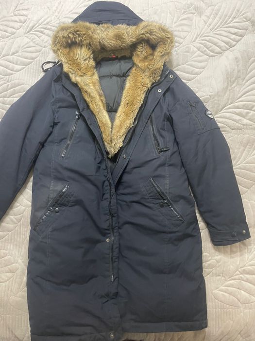 Зимний пуховик в отличном состоянии