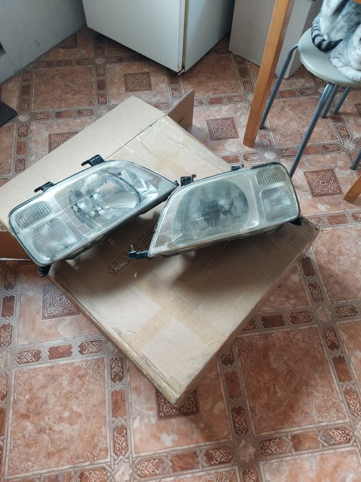 Фары на хонда срв1 2шт