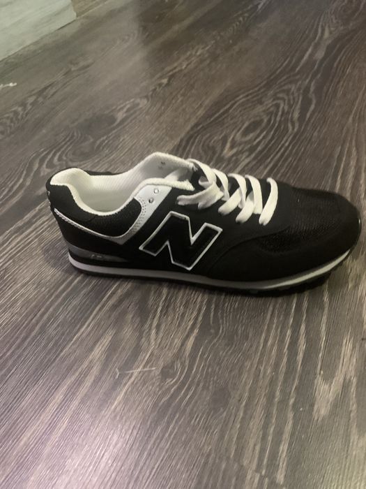 Маратонки new balance