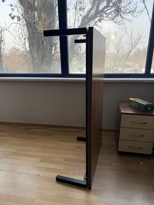 Продам журнальный столик