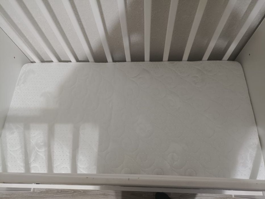 Продам детскую кроватку