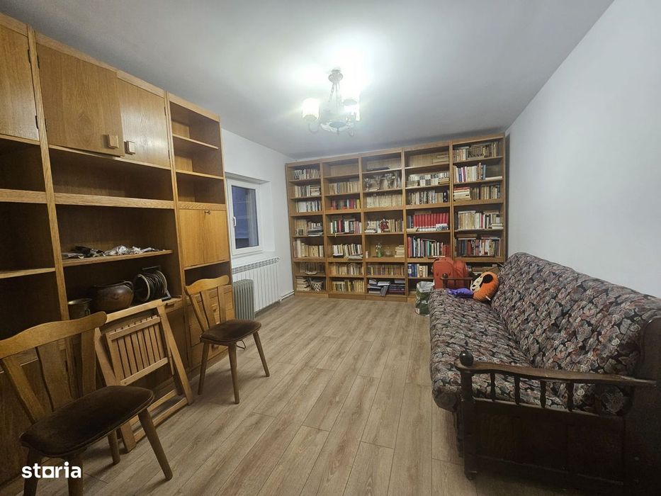 Obcini, parter- vand apartament de 3 camere, perfect spatiu/cabinet.