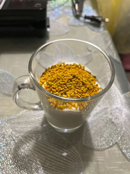 Polen gustos  de la albinute fericite - vitamine naturale