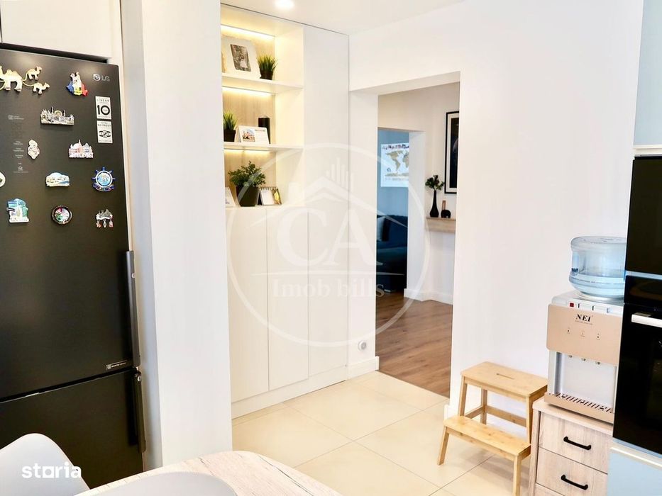 Apartament de vanzare  cu 3 camere Lux in zona Rogerius, Oradea.