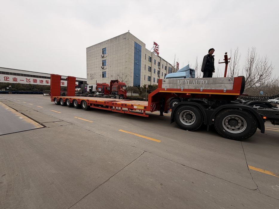 Продается трал 5 осный раздвижной 7 метров