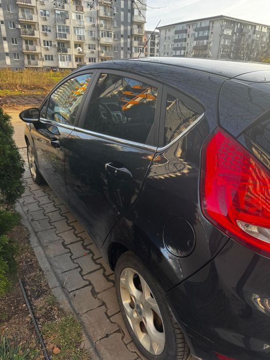 FORD Fiesta 2010 — imagine 5
