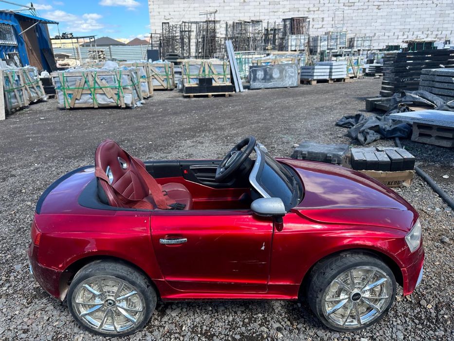 Игровые машинки.