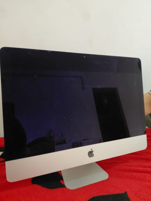 Vând Imac late 2012, cu upgrade uri, are pana la ultimul update 2025.