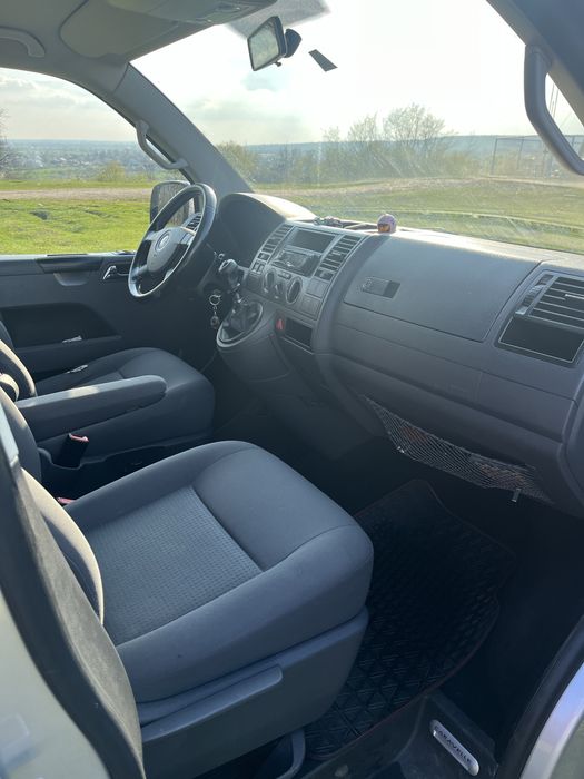 Vw Transporter Caravelle  7+1 2.5 TDI,  2009, 96KW.