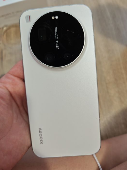 XIAOMI 17 ULTRA с гаранция