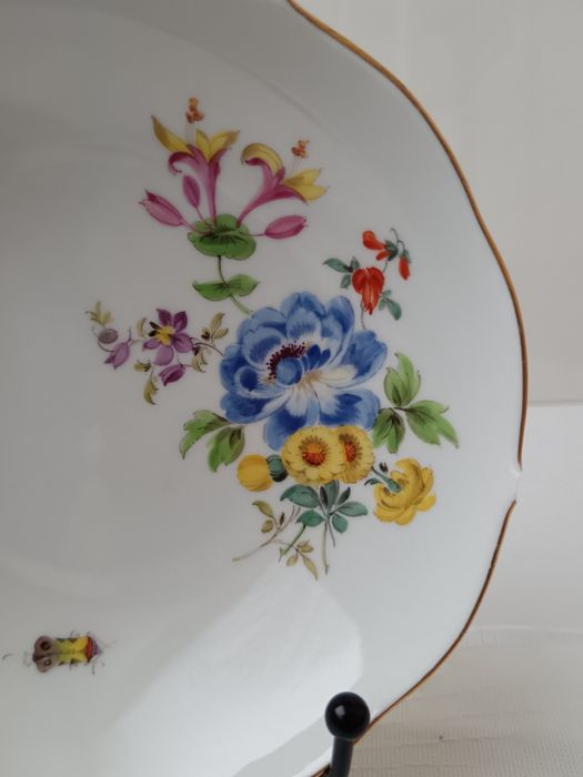 Meissen, чинийка/купичка, маркировка кръстосани мечове