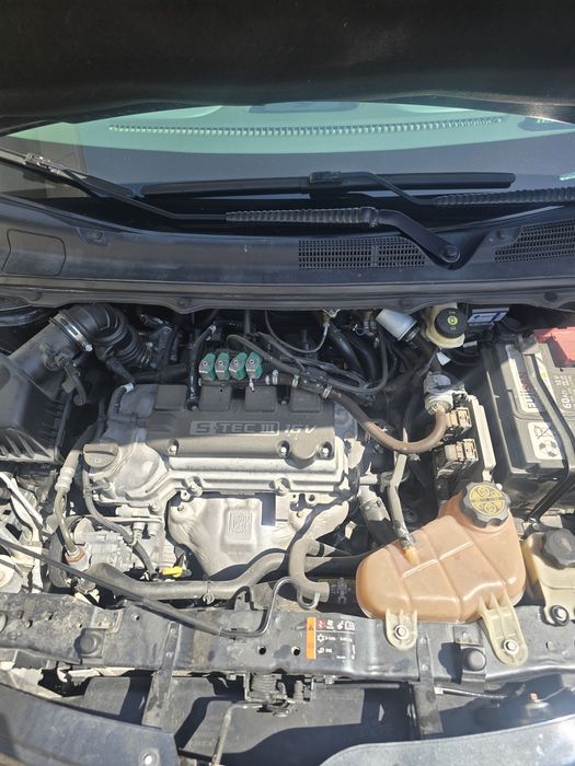 Chevrolet Cobalt 2018 — 5