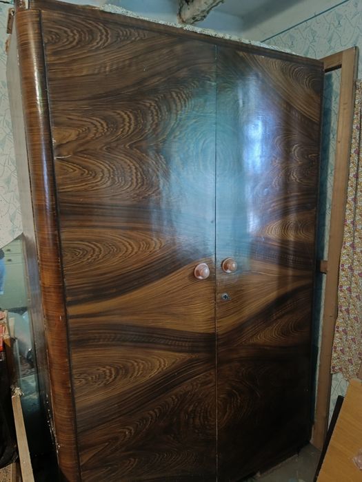 Гардероби 2 бр. от стария материал