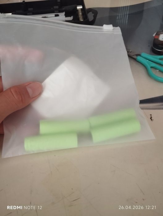 Аккумуляторы 3,7 , 500 mAh.