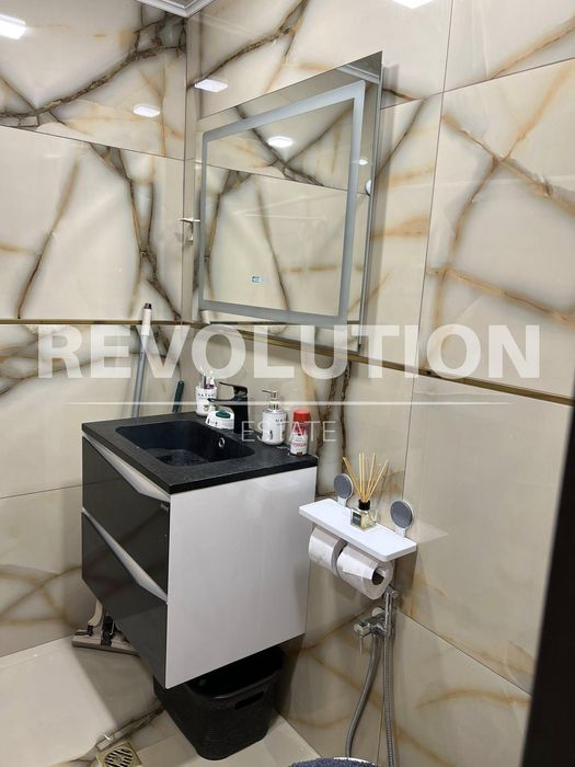 Дава се под наем Етаж от къща в Варна, м-т Пчелина - 75 кв.м за 750 € - Снимка #3