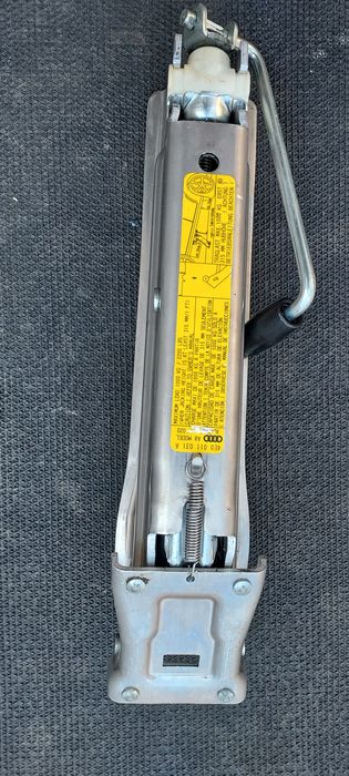 Cric auto pt. Audi A 6 ,A8. Model vechi.