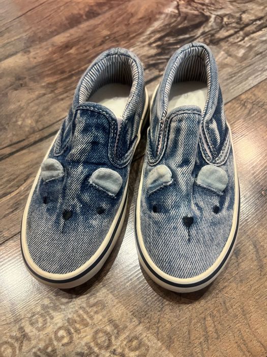 Затворени обувки за момиченце