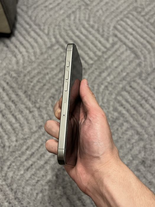 Iphone 16 Pro - Titanium Grey - 128gb - 94% Sanatate