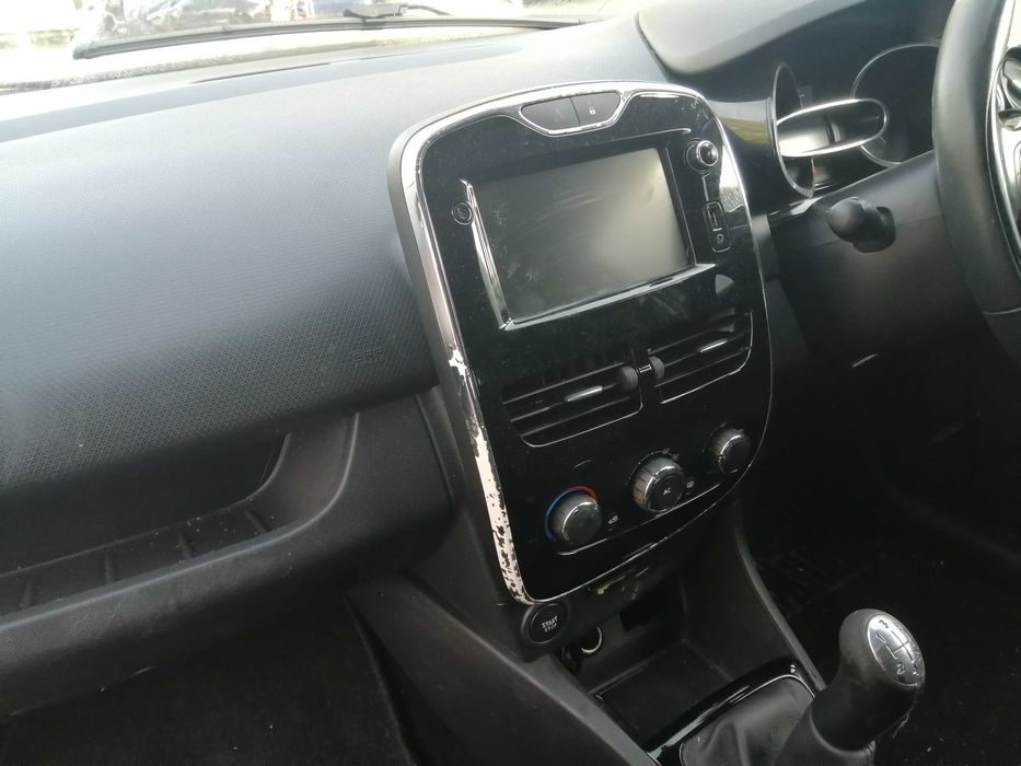 Dezmembram Renault Clio 4