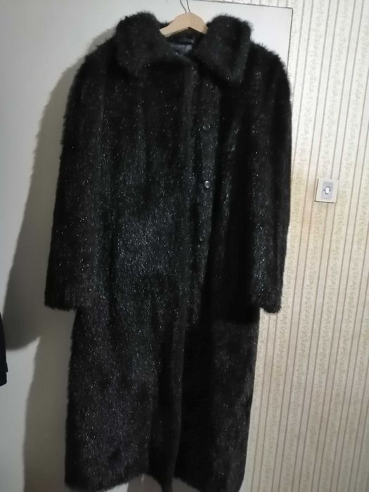 Дълго палто с косъм