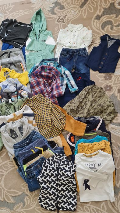 Продам детские вещи