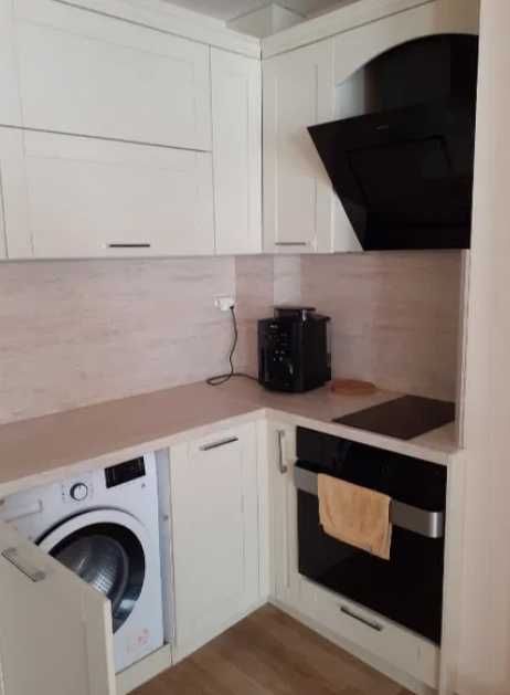 Продава се Тристаен апартамент в Пловдив, Остромила - 127 кв.м за 1221 €/кв.м - Снимка #5