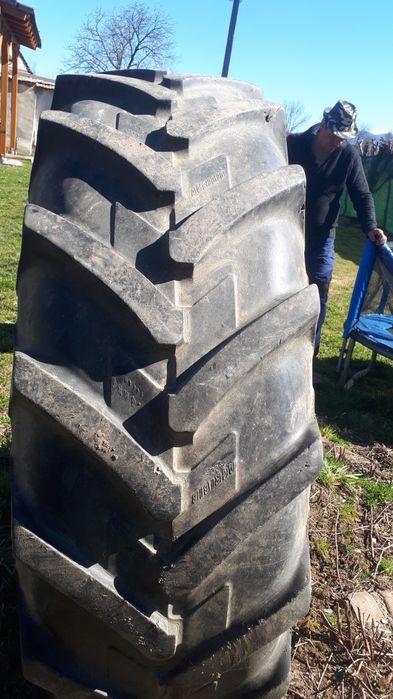 Cauciuc tractor 18,4R34 Michelin radial
