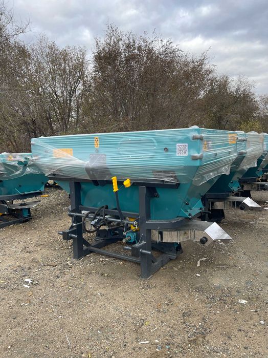 Разбрасыватель удобрений РУМ-800 усиленный с садовой приставкой 1-7