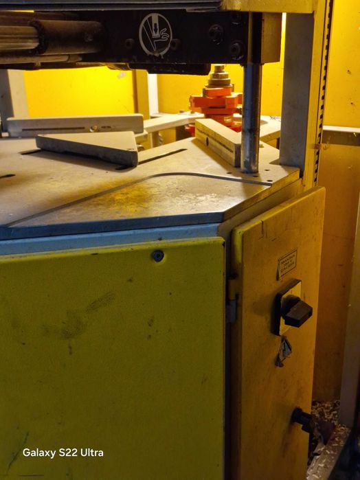 Utilaje debavurat pvc