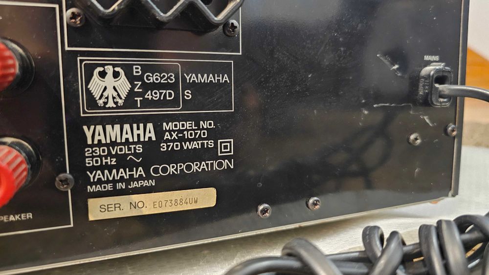 Amplificator Yamaha AX-1070 defect
