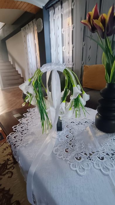 buchet mireasă din flori calla și perle albe