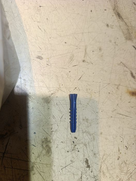 Дюбель гвоздь дюбель пробка 6*40