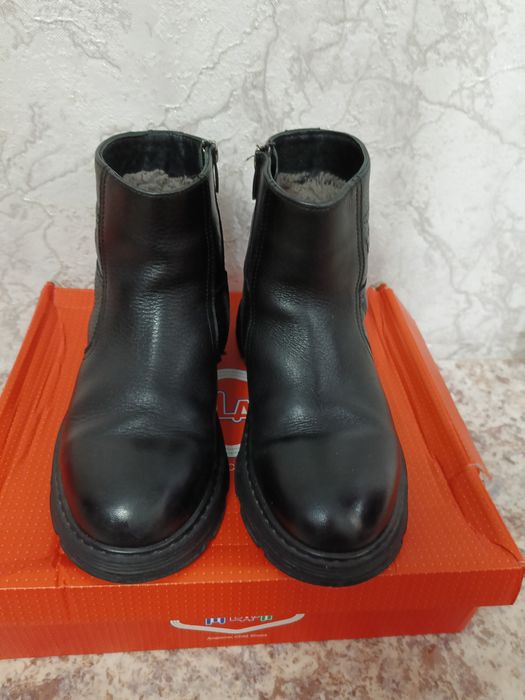 Продам обувь на мальчика